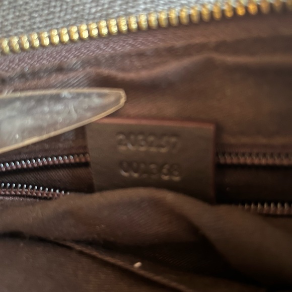 🔥SALE🔥 Authentic Vintage Gucci Monogram Shoulder Crossbody Bag - Picture 6 of 13